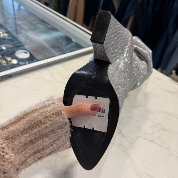 Stuart Weitzman Smashing Silver Disco High Heel Boots 39.5 - Picture 3 of 4